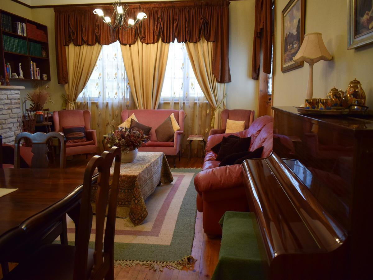 Auberge Alouette Guesthouse Франшхоек Екстериор снимка